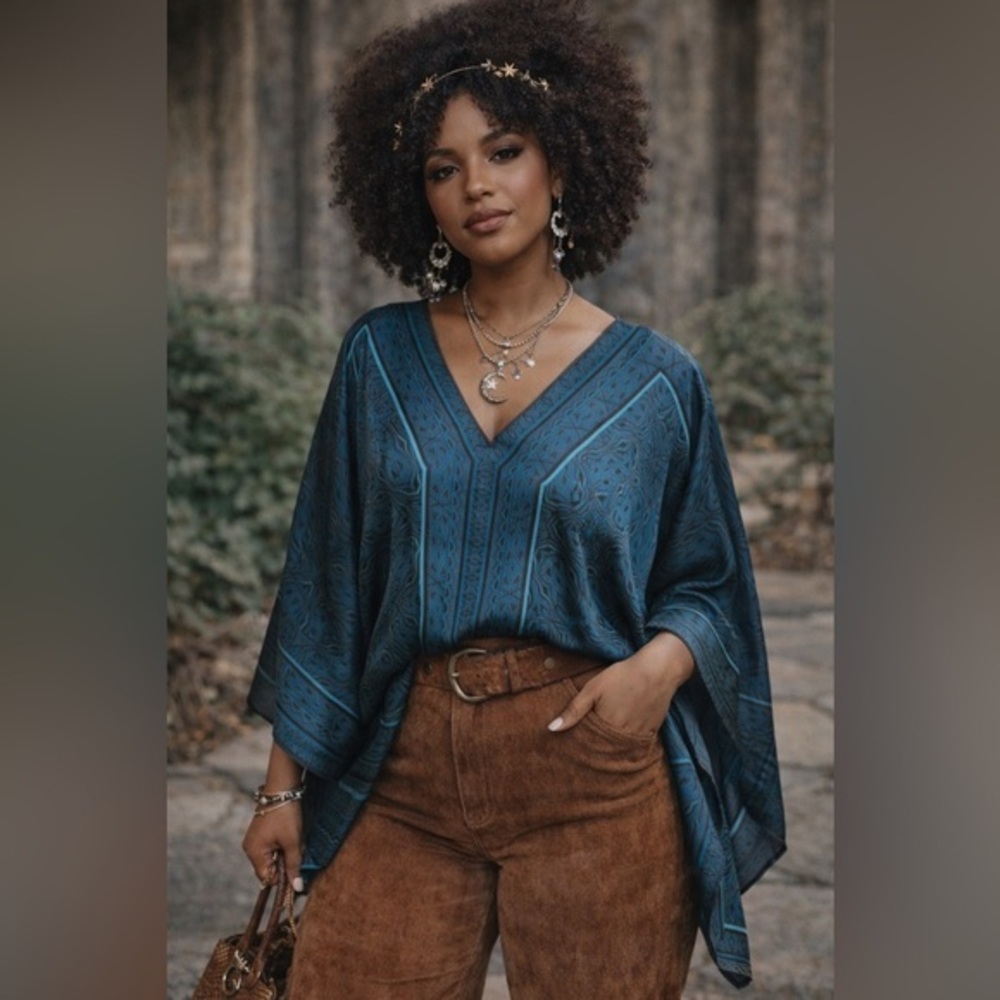 Dana Buchman Blue Boho Poncho Top – Flowy V-Neck Festival Tunic- Medium